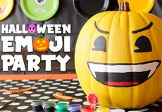 Emoji вечеринка на halloween