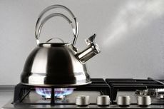 Как очистить чайник внутри и снаружи без использования бытовой химии