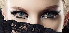 Очи страстные и прекрасные: макияж для голубых глаз